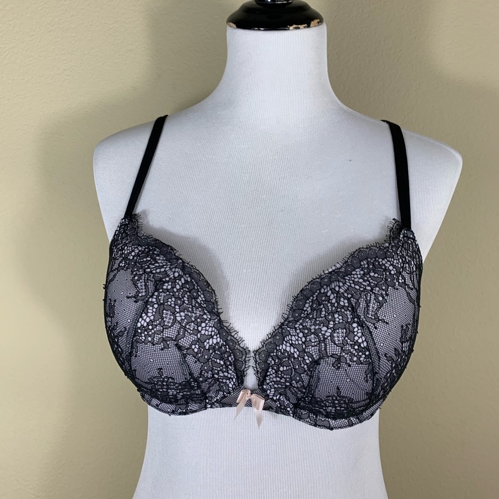 Victoria’s Secret Very Sexy Push up Bra